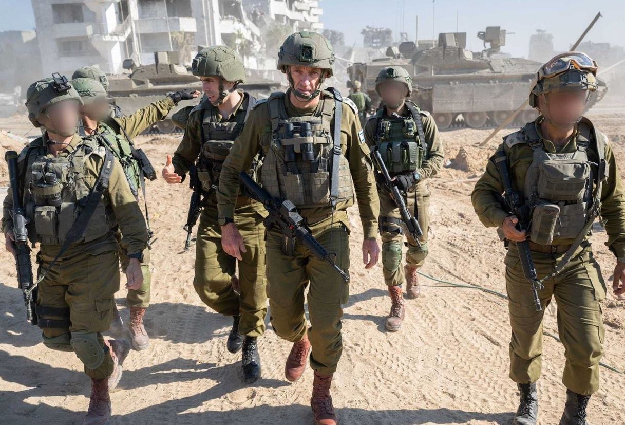 رغم موافقة حماس .. جيش الاحتلال يقوم بمهاجمة أهداف في رفح الفلسطينية بطريقة دقيقة