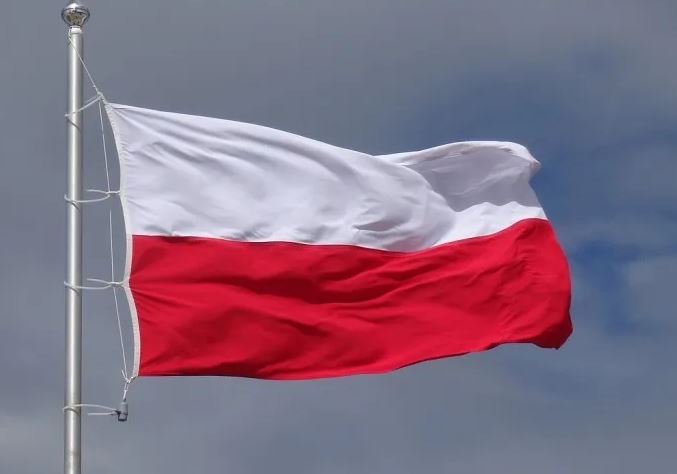 بولندا: العثور على أجهزة تنصت في غرفة كانت معدة لعقد اجتماع حكومي