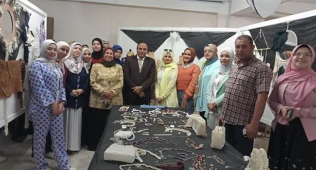  كلية التربية النوعية بجامعة سوهاج تنظم معرضاً للأشغال والصناعات المنزلية