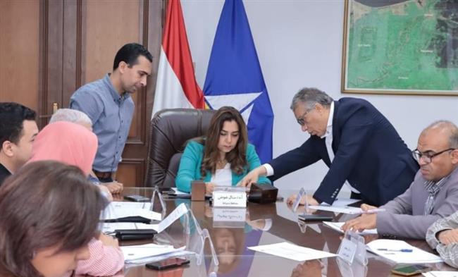 محافظ دمياط تتابع تفعيل قانون التصالح في مخالفات البناء وتقنين أوضاعها 