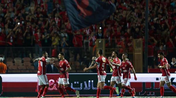الدوري المصري .. الأهلي يواصل الزحف نحو القمة برباعية في شباك الاتحاد