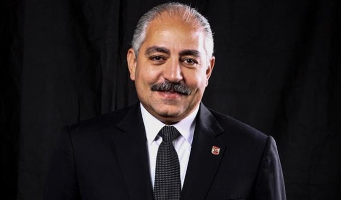 الأهلي يزيح الستار عن "تمثال" العامري فاروق الليلة