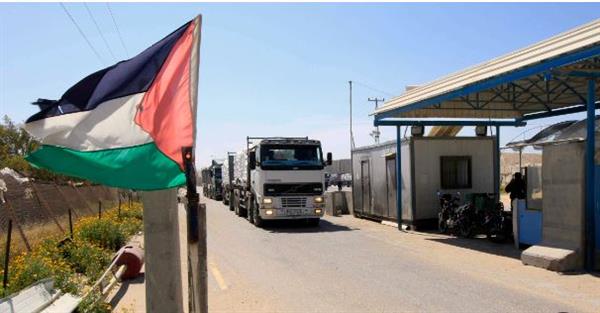 "القاهرة الإخبارية": إسرائيل تعيد فتح معبر كرم أبو سالم لإدخال المساعدات إلى غزة