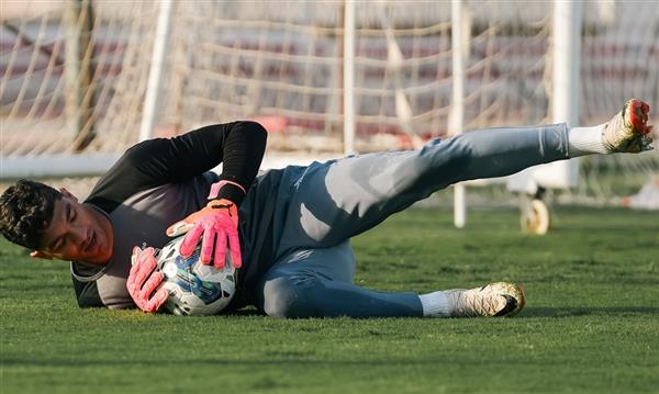 الكونفدرالية.. تدريبات قوية لحراس الزمالك استعدادًا لـ نهضة بركان