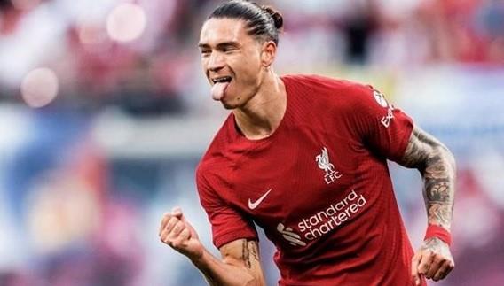 صحيفة: نونيز معروض على برشلونة بديلا عن ليفاندوفسكي
