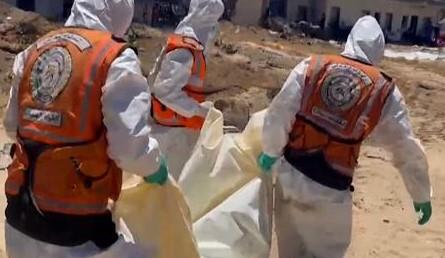 الوطني الفلسطيني: اكتشاف 7 مقابر جماعية جديدة داخل مستشفيات قطاع غزة