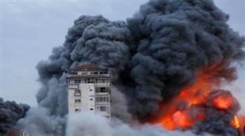   انفجار ضخم يهز رفح الفلسطينية جراء قصف للاحتلال استهدف مخيم البرازيل