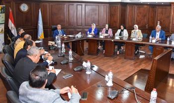   محافظ الإسكندرية يعقد الاجتماع الأول للجنة الإدارة المتكاملة لإدارة المناطق الساحلية