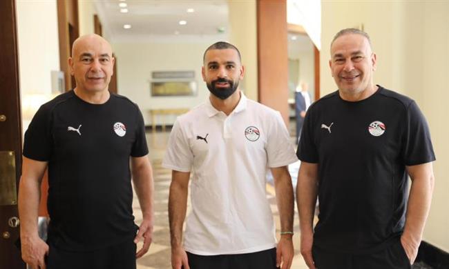 اكتمال صفوف منتخب مصر لكرة القدم بعد انضمام محمد صلاح للمعسكر