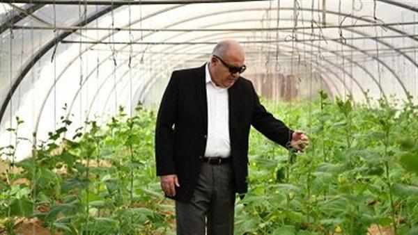 محافظ قنا: تطوير مشروعات الأمن الغذائي لاستقبال 300 ألف طائر