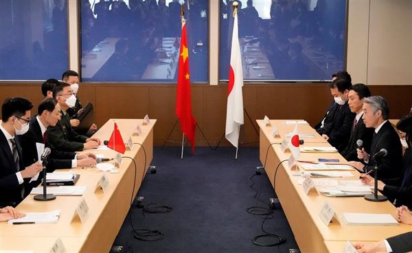 وزيرا دفاع اليابان و الصين يجريان محادثات وسط توترات في مضيق تايوان