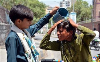   تحذيرات من حالة جفاف متوقعة بالمناطق المتضررة من موجة الحر في باكستان 