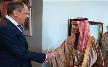 وزير الخارجية السعودي يبحث مع نظيريه الروسي والفنزويلي التعاون والقضايا الدولية