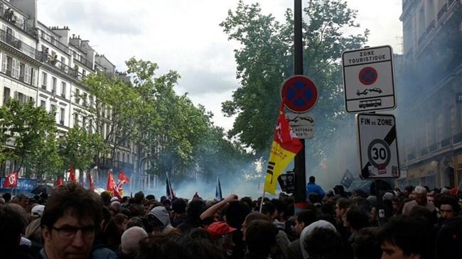 مظاهرات وسط باريس احتجاجا على فوز اليمين المتطرف فى الانتخابات الأوروبية