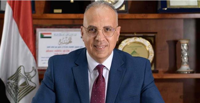 وزير الري يؤكد الحرص على تحسين بيئة العمل ومتابعة كل ما يخص العاملين بالوزارة