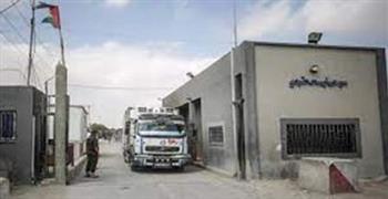   الاحتلال يمنع شاحنات الوقود من الدخول عبر معبر كرم أبو سالم