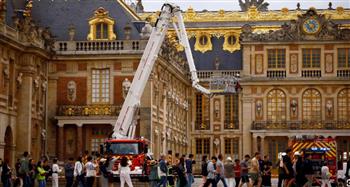   إخماد حريق اندلع في قصر فرساي أحد أهم المعالم الأثرية بفرنسا