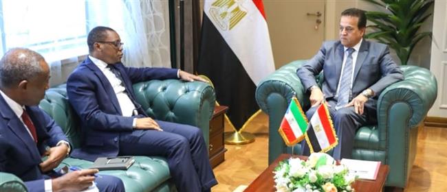 وزير الصحة يستقبل نظيره الغيني لبحث سبل التعاون المشترك