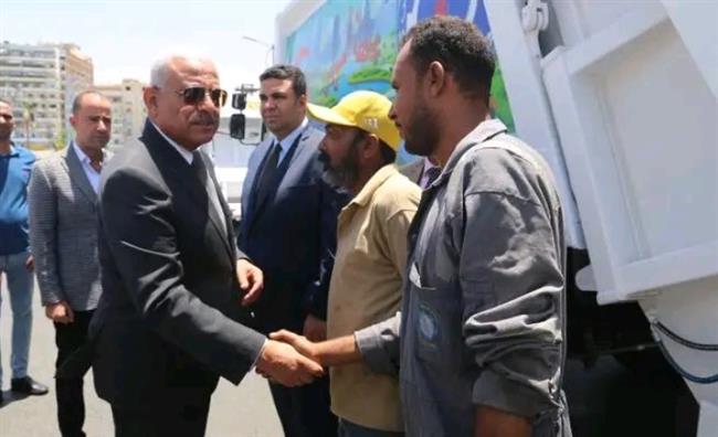 وصول 7 مكابس جديدة لدعم منظومة النظافة بالسويس 