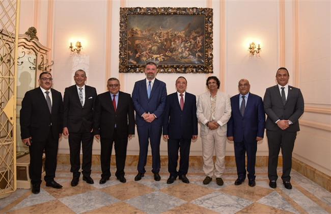 قنصلية روسيا بالإسكندرية تحتفل باليوم الوطنى الروسى 