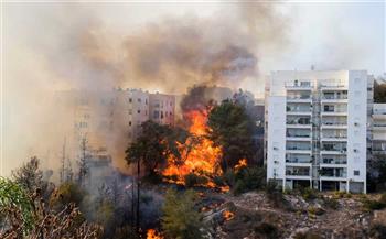   اندلاع حريق ضخم شمال إسرائيل بسبب صواريخ حزب الله