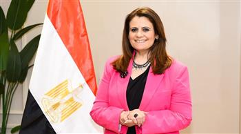   وزيرة الهجرة تهنئ الطلبة المصريين أوائل الثانوية العامة في الكويت