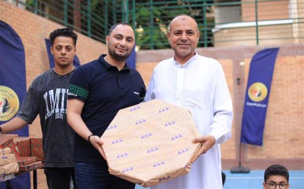 "مستقبل وطن" بـ الإسكندرية يوزع "هدية الرئيس" على الأطفال عقب صلاة العيد
