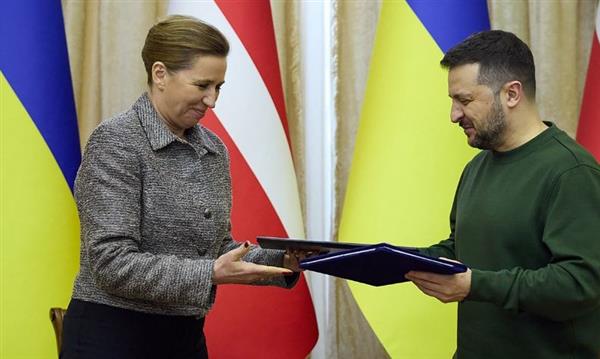 زيلينسكي ورئيسة وزراء الدنمارك يبحثان الاستعدادات لنقل مقاتلات "إف-16" إلى أوكرانيا