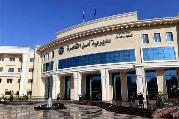 الأجهزة الأمنية بـ مديرية أمن القاهرة تنقذ طفلا محتجزا بمصعد بأحد العقارات