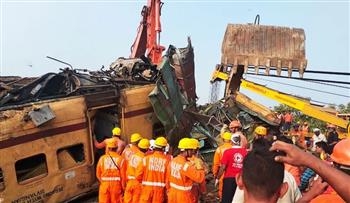   جراء تصادم قطارين في الهند .. مصرع وإصابة 30 شخصًا