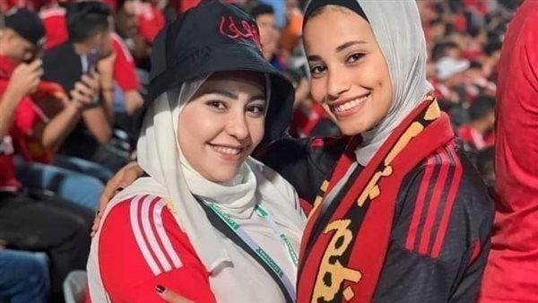 كلمات تدمي القلوب.. اللحظات الأخيرة لوفاة مشجعتى الأهلى