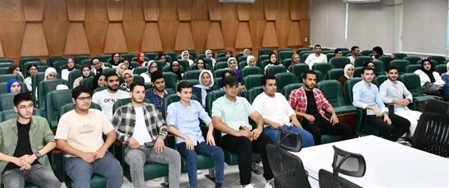 طلاب صيدلة قناة السويس يطلقون مبادرة لإنتاج وسائل تعليمية مبتكرة 