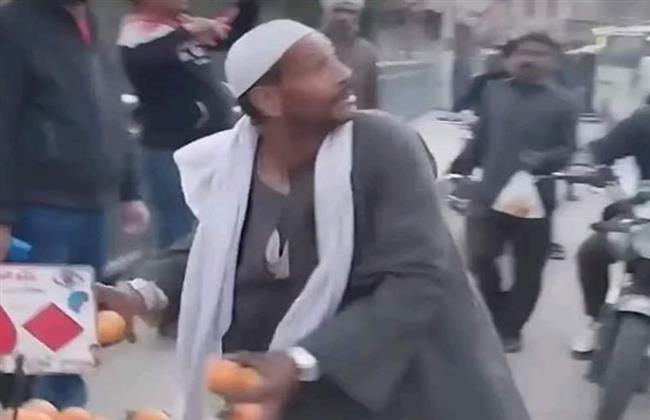 "حياة كريمة" تقدم الدعم الكامل لـ "عم ربيع بائع البرتقال" 