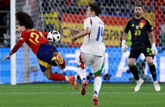 منتخب إسبانيا يتقدم على نظيره الإيطالي بالهدف الأول