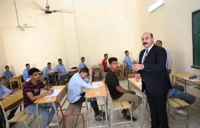محافظ أسوان يوجه بتوفير المناخ المناسب لـ امتحانات الثانوية العامة