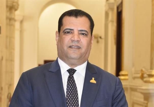 برلماني يشيد بتوجيهات الرئيس بتشكيل خلية أزمة لمتابعة أوضاع الحجاج المصريين