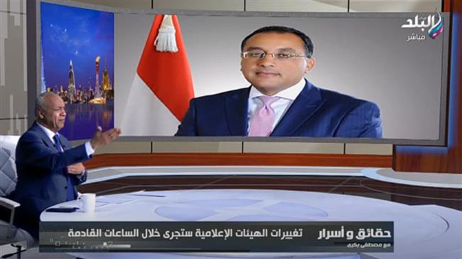 مصطفى بكري يوجه رسالة لأصحاب المدارس الخاصة : جيوب الناس فاضية
