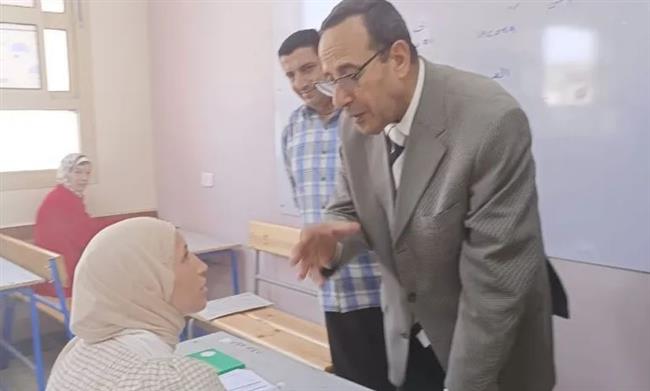 محافظ شمال سيناء يتفقد لجان امتحانات الثانوية العامة بـ العريش