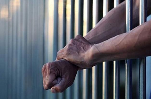 إحالة 17 شخصا للمحاكمة فى اتهامهم بقتل مواطن واستعراض القوة بالصف