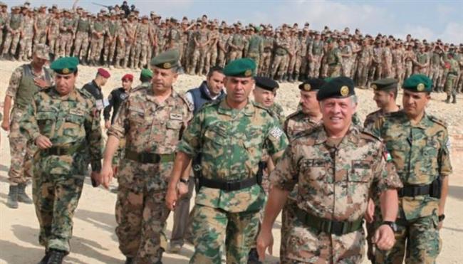 الأردن.. مصرع عسكريين اثنين فى حادث تدهور 3 شاحنات مساعدات كانت متوجهة إلى غزة