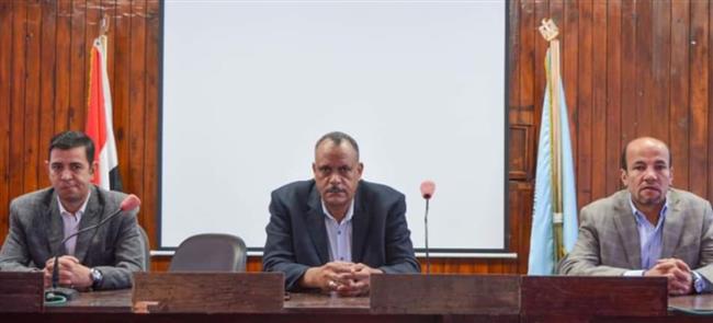صيدلة سوهاج تناقش التغذية وعلاقتها بأمراض السكرى والسرطان 