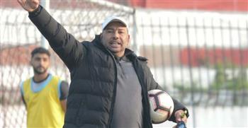 عقب توليه مديرا فنيا للاتحاد.."سارى" يجتمع بجهازه لتوزيع المهام