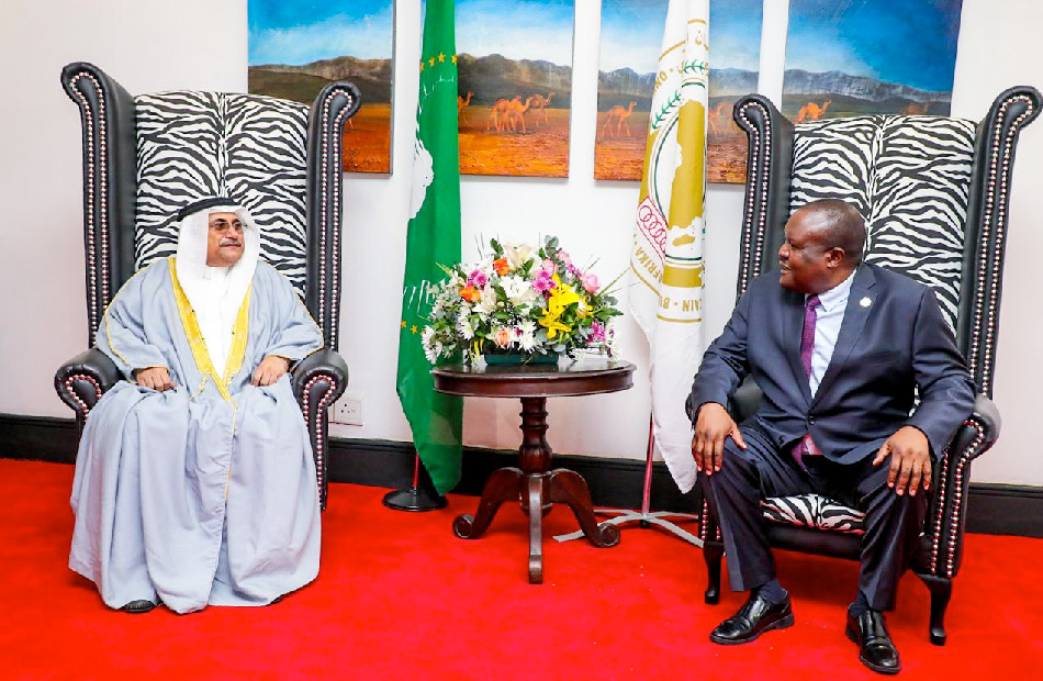 "العسومي" يؤكد الحرص على تعزيز العلاقات العربية الإفريقية في كافة المجالات