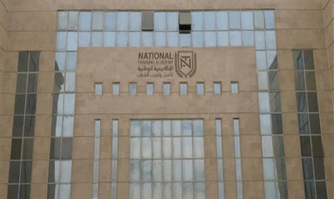 وفد من الأكاديمية الوطنية للتدريب يزور ميناء دمياط