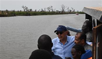  وزير الري يدشن مشروع تطهير مجرى بحر الغزال بـ جنوب السودان