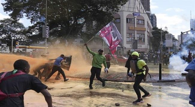 رئيس كينيا يسحب مشروع قانون الموازنة بعد موجة احتجاجات دامية