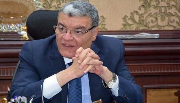 محافظ المنيا يبحث دفع وتيرة العمل بملف التصالح على مخالفات البناء