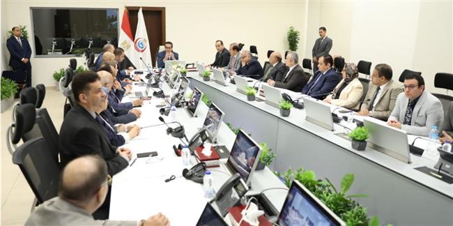 وزير الصحة يوجه بزيادة ودعم المستلزمات الطبية وأدوية الطوارئ