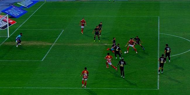 الدوري المصري .. حسين الشحات يحرز هدف الأهلي الأول في شباك فاركو