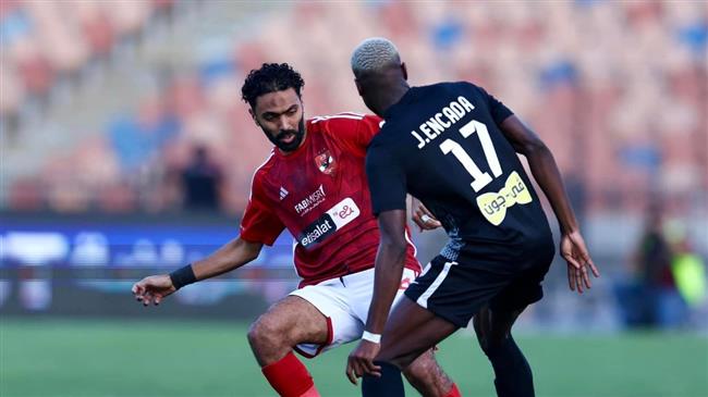 الدوري المصري .. الأهلي يتقدم على فاركو 1-0 في الشوط الأول